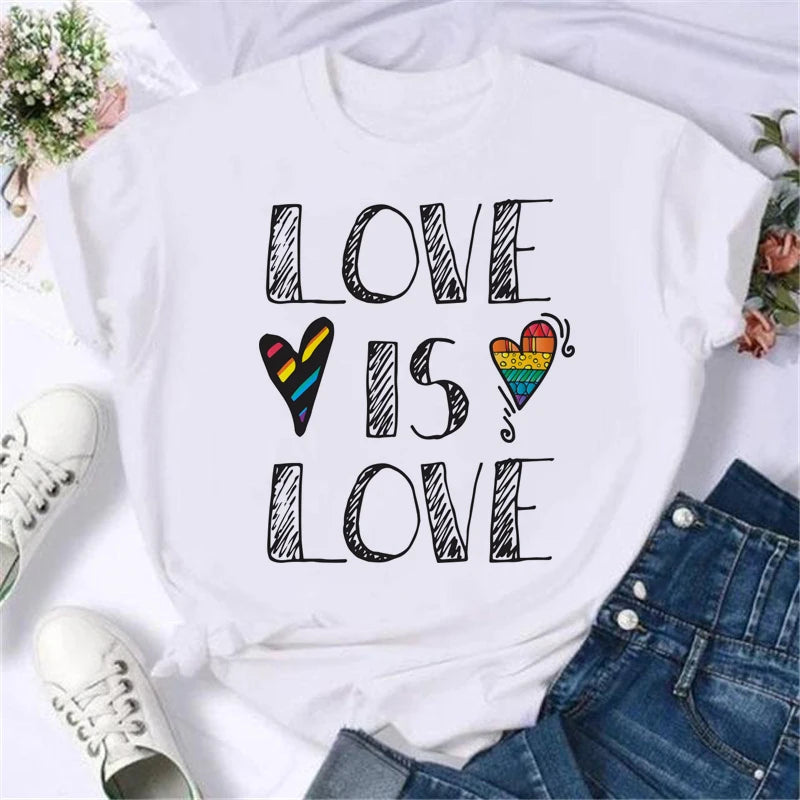 Damen T-Shirt mit Pride-Grafik