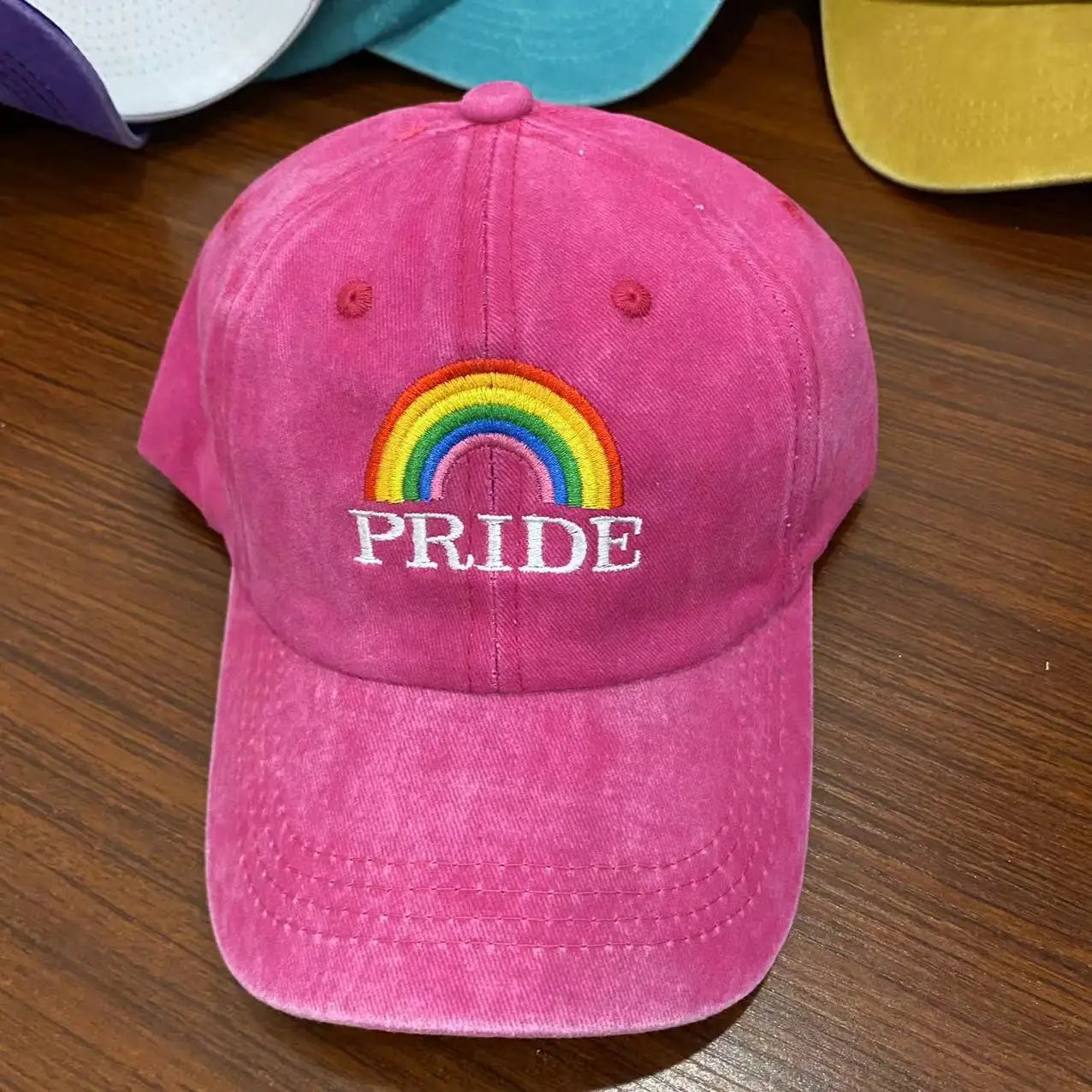 Pride Cap aus Denim