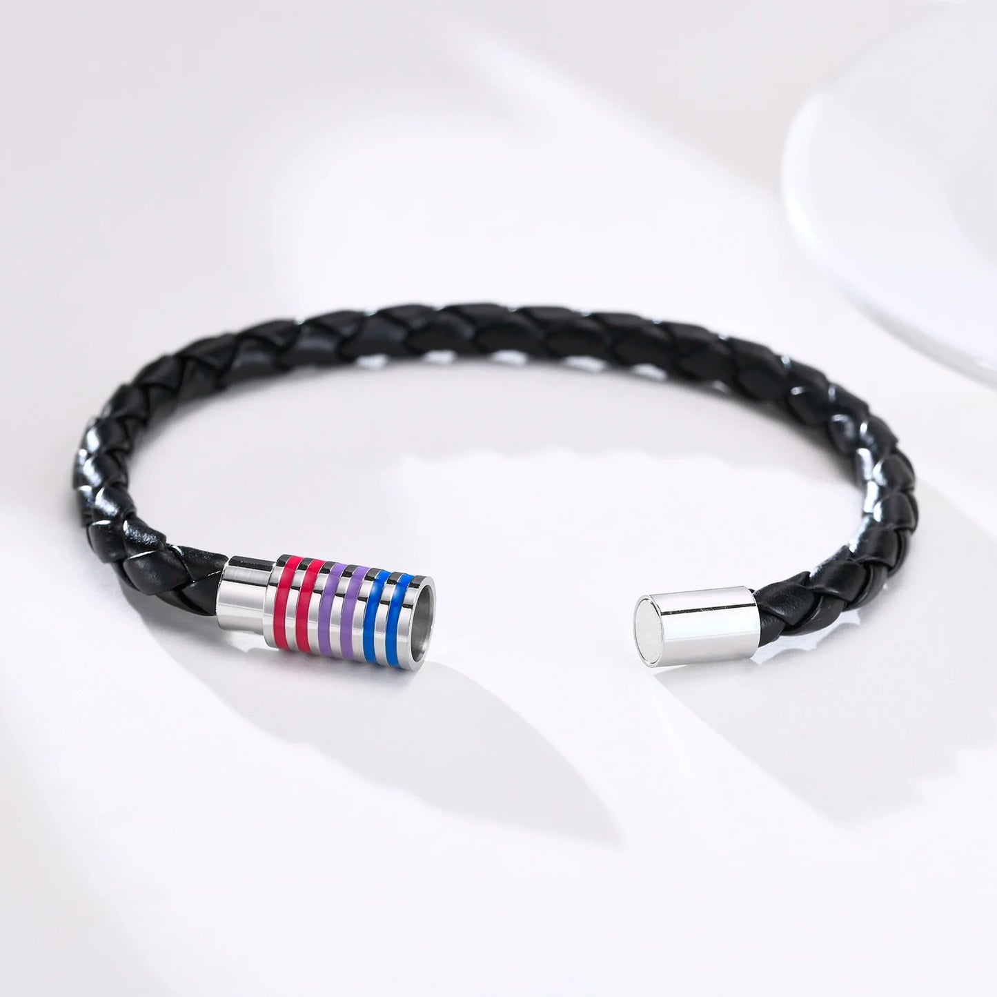 Geflochtenes Pride Lederarmband