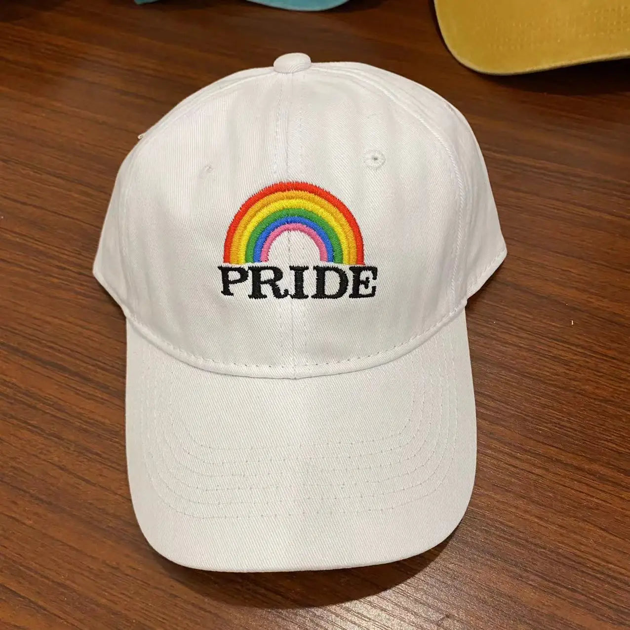 Pride Cap aus Denim