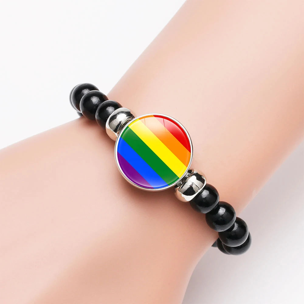 Pride Perlenarmband mit Glas-Button