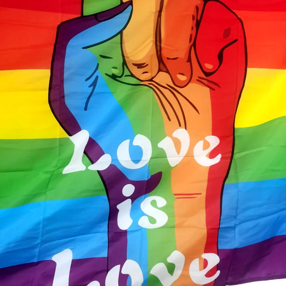 Love Is Love Pride Flagge mit Faust – 90 x 150 cm