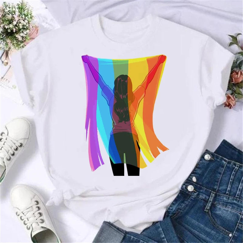 Damen T-Shirt mit Pride-Grafik