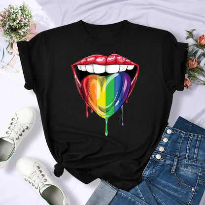 Damen T-Shirt mit Pride-Grafik