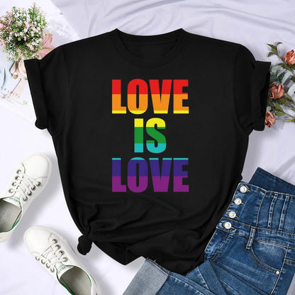 Damen T-Shirt mit Pride-Grafik